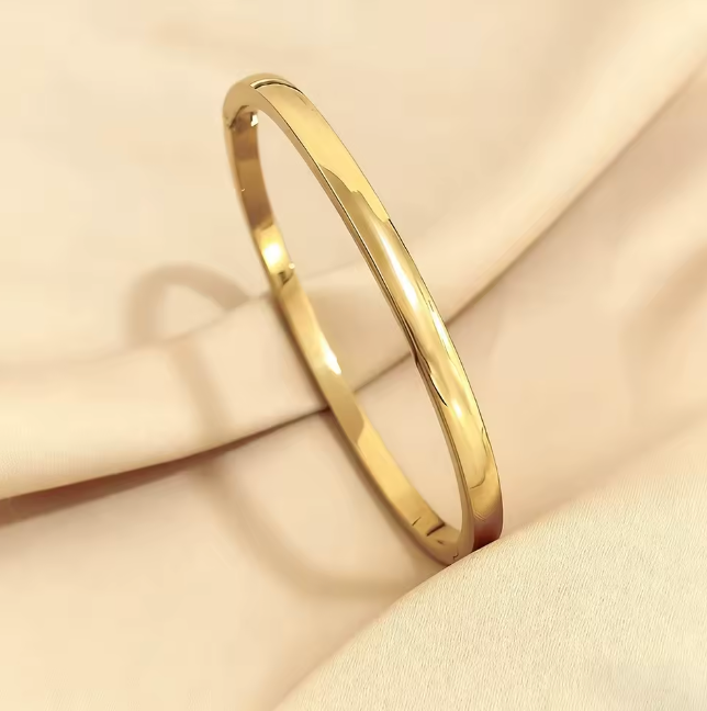 Minimalist Basic Bangle