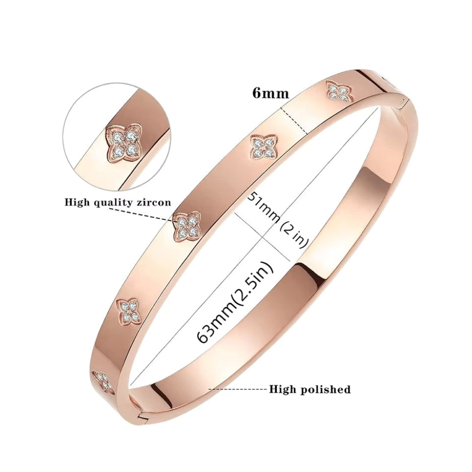 Clover Stones Bangle
