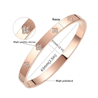 Clover Stones Bangle