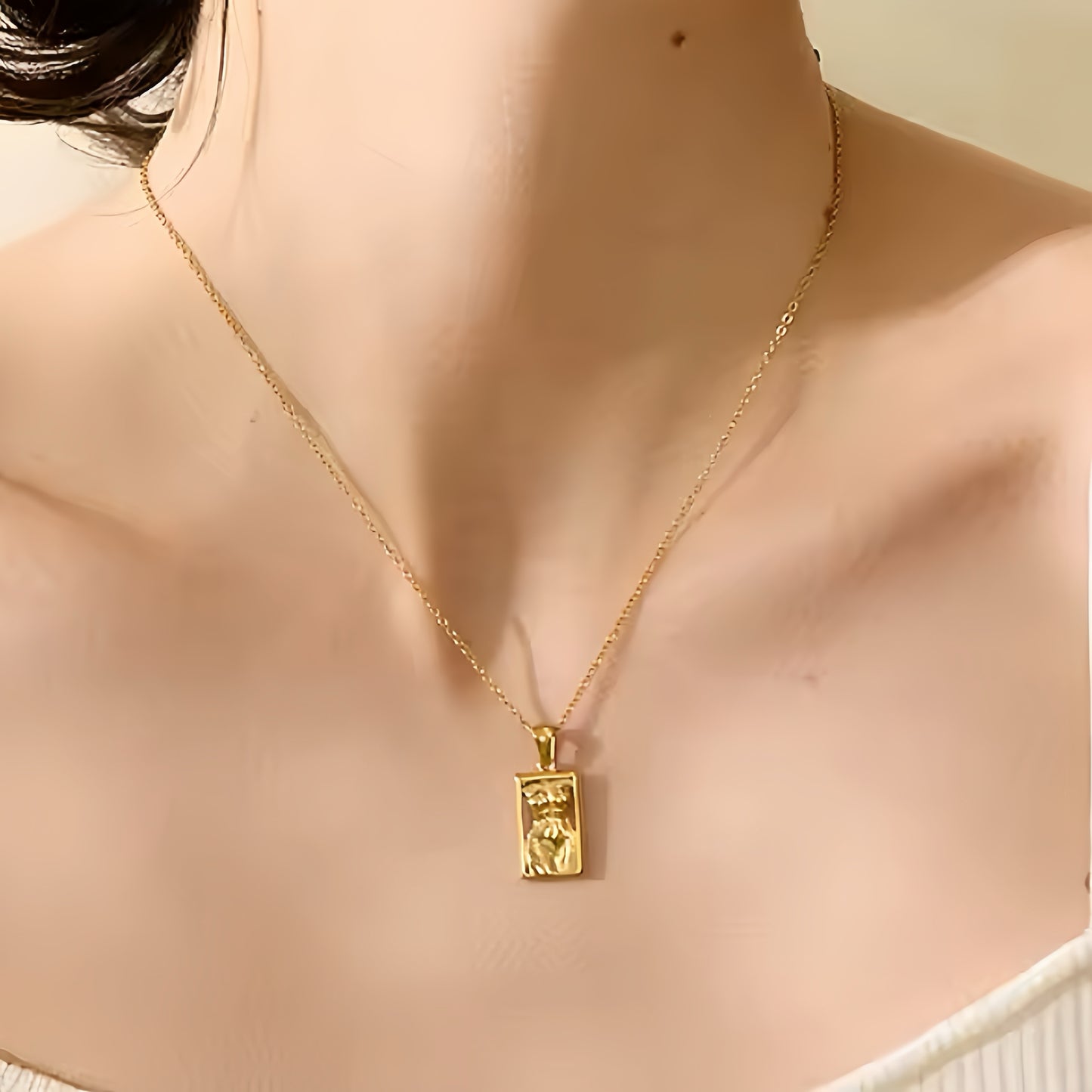 Silhouette Necklace