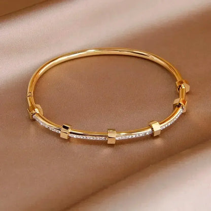 Round Stud Bangle