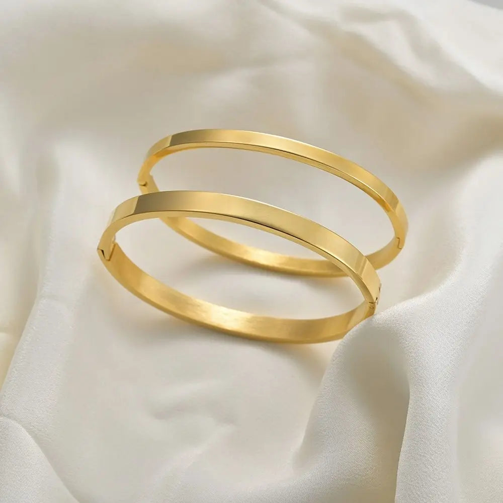 Minimalist Bangle
