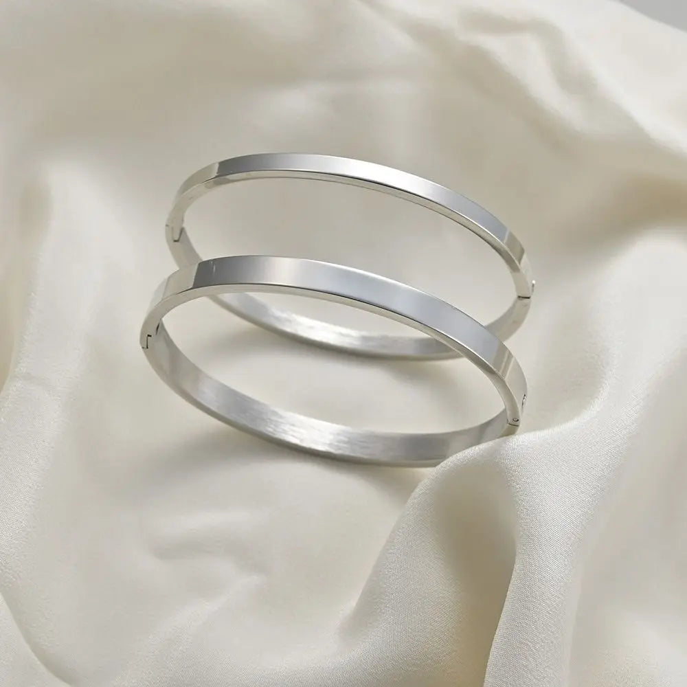 Minimalist Bangle