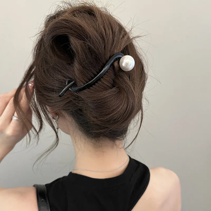 Hairpin Twist Bead Clip