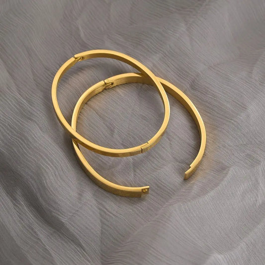 Minimalist Bangle