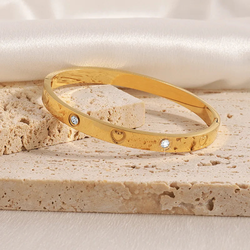 Heart Print With Stones Bangle