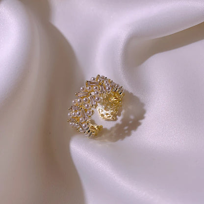 Pearls Adjustable Ring