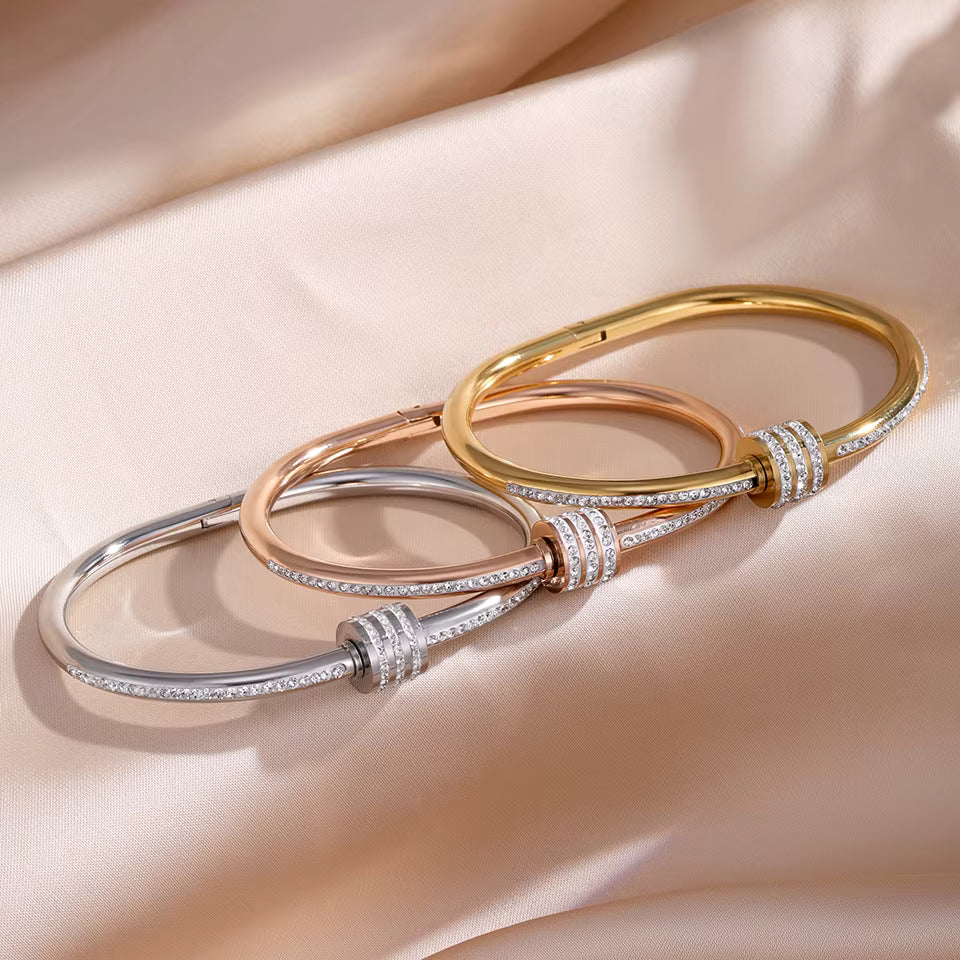 Diamanté Circular Bangle