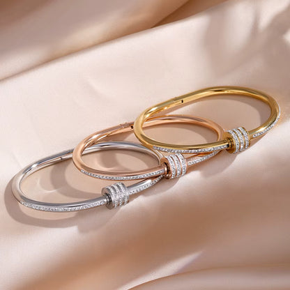 Diamanté Circular Bangle
