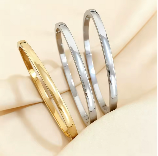 Minimalist Basic Bangle