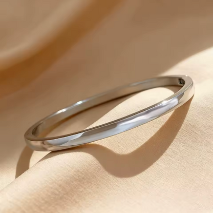 Minimalist Basic Bangle