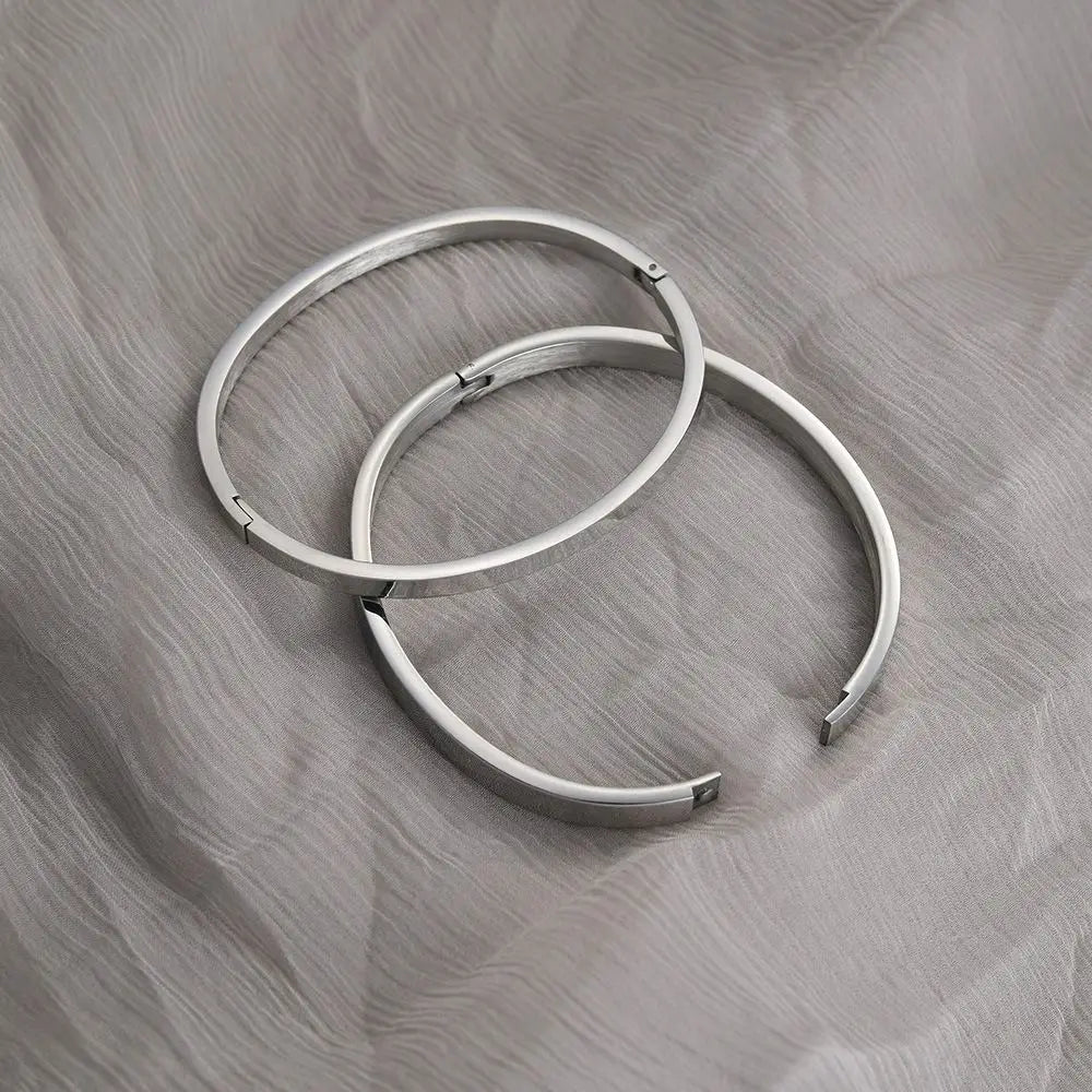 Minimalist Bangle