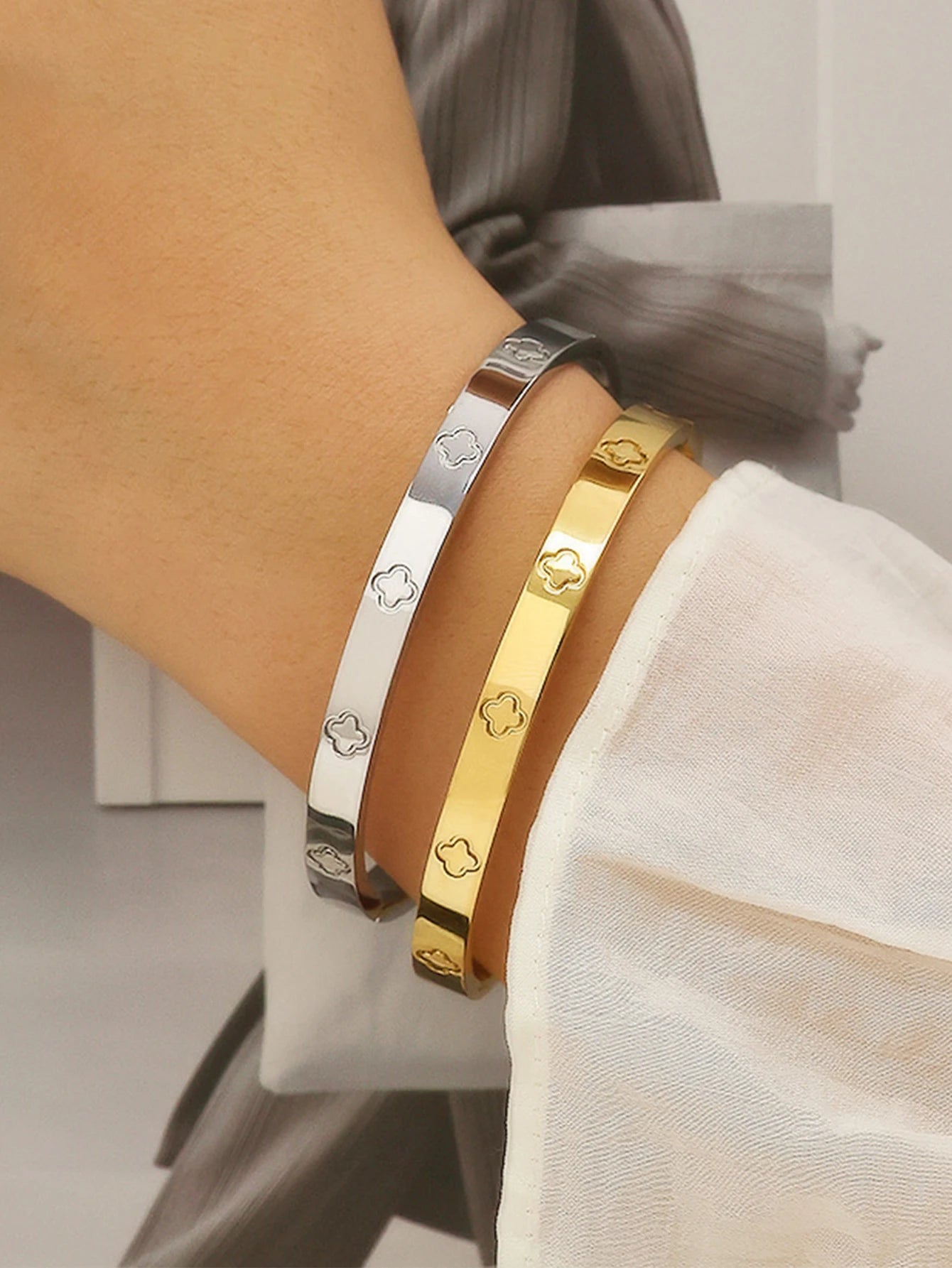 Clover Bangle